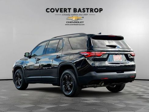 Certified 2023 Chevrolet Traverse LT w/ Midnight/Sport Edition FWD image 3