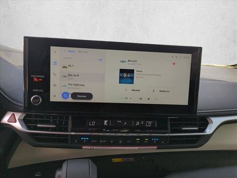 New 2026 Toyota Sienna Limited FWD image 12
