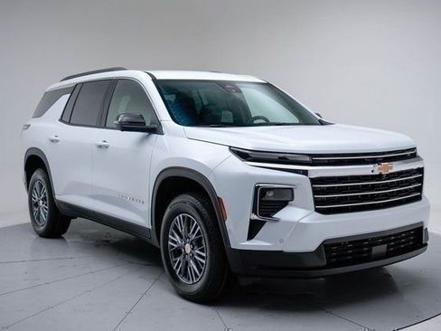 New 2026 Chevrolet Traverse LT w/ Enhanced Driving Package image 11