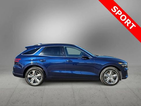 Certified 2025 Genesis GV70 3.5T Sport image 9