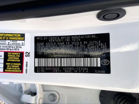 Used 2025 Toyota Camry SE FWD image 34