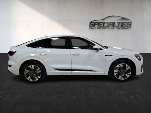 Used 2023 Audi e-tron Premium w/ Convenience Plus Package image 11