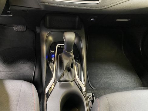 Used 2025 Toyota Corolla SE image 41