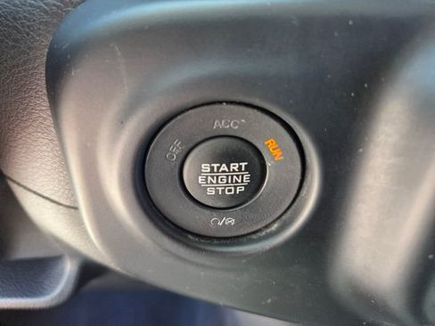 Used 2021 Jeep Wrangler Unlimited Rubicon w/ Dual Top Group AWD/4WD image 14