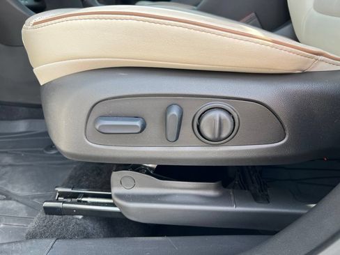 Used 2025 Buick Encore GX Avenir w/ Avenir Technology Package AWD/4WD image 11