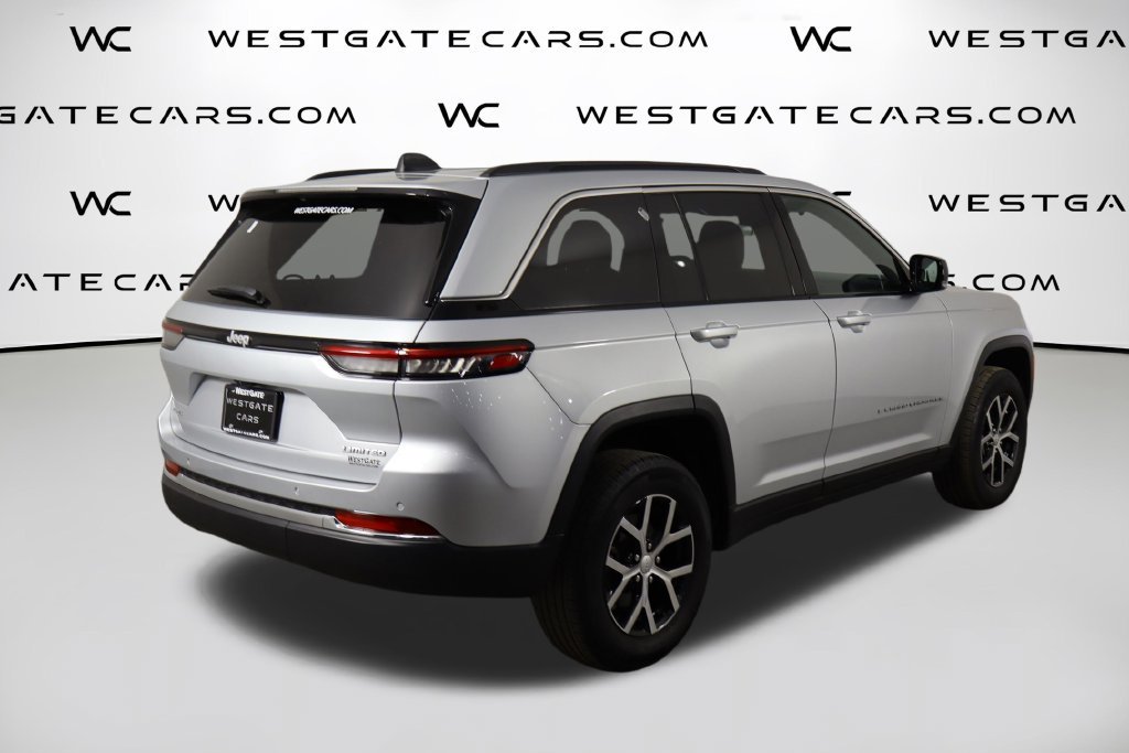 Used 2025 Jeep Grand Cherokee Limited AWD/4WD image 58