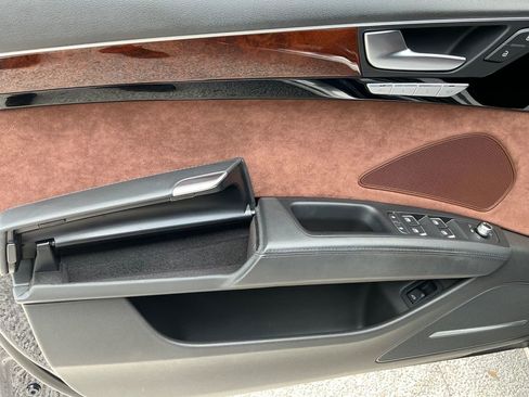 Used 2013 Audi A8 L 3.0T w/ Driver Assistance Pkg image 23