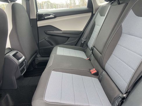 New 2026 Volkswagen Taos S image 13