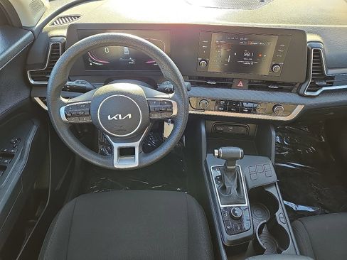 Used 2024 Kia Sportage LX FWD image 16