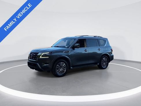 Used 2022 Nissan Armada SL w/ Captain's Chairs Package AWD/4WD image 4