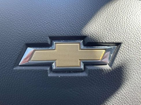 Used 2023 Chevrolet Equinox LT FWD image 30