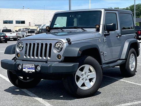 Used 2015 Jeep Wrangler Sport w/ Quick Order Package 23S AWD/4WD image 3