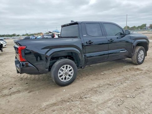 Used 2026 Toyota Tacoma SR5 AWD/4WD image 3