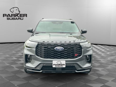 Used 2025 Ford Explorer ST w/ Sun And Sound Package AWD/4WD image 8