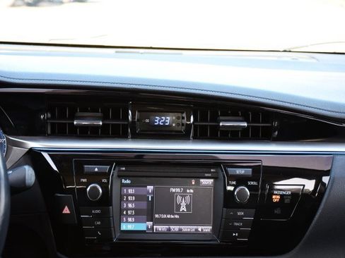 Used 2014 Toyota Corolla S image 24