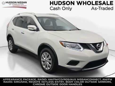 Used 2016 Nissan Rogue S w/ Appearance Package image 1