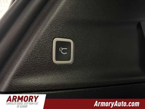 New 2026 Chrysler Pacifica Select image 34