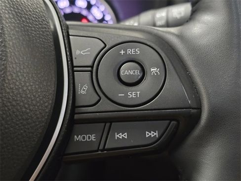 Used 2022 Toyota RAV4 XLE image 34