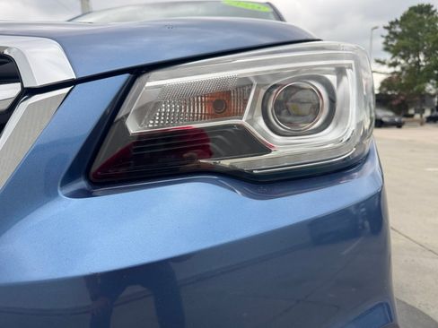 Used 2018 Subaru Forester 2.5i Touring AWD/4WD image 30