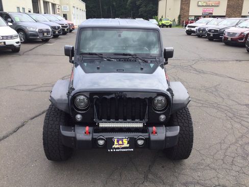 Used 2016 Jeep Wrangler Sport AWD/4WD image 5