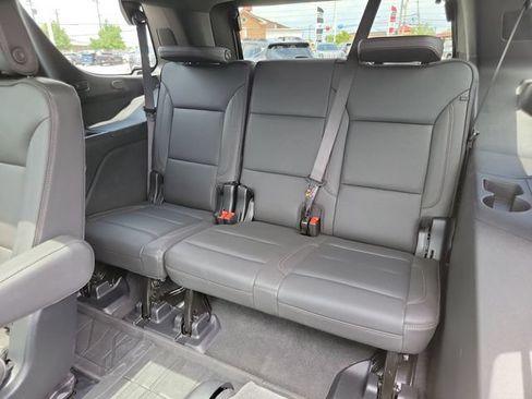 Certified 2025 Chevrolet Tahoe High Country w/ Sun And Tow Package AWD/4WD image 28