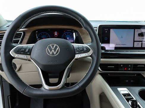 New 2026 Volkswagen Atlas SE image 57