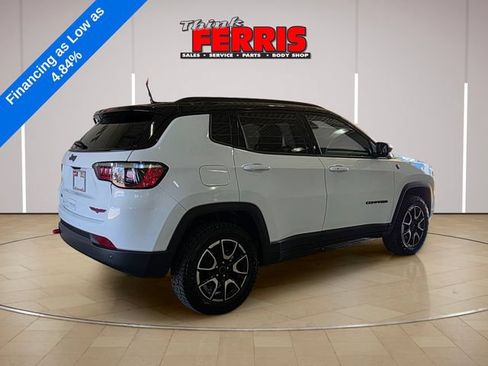 Used 2026 Jeep Compass Trailhawk AWD/4WD image 5