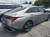 Certified 2025 Hyundai Elantra SEL image 3