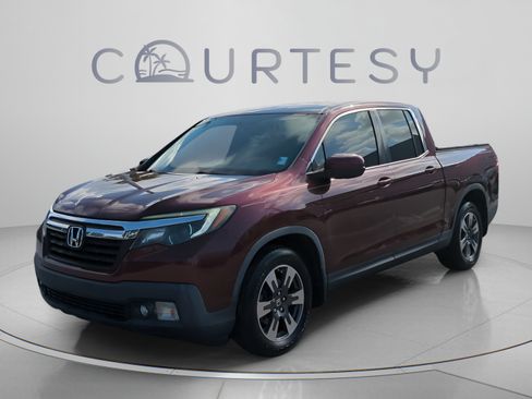 Used 2017 Honda Ridgeline RTL-T image 2