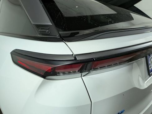 Used 2024 Jeep Wagoneer Launch Edition image 12