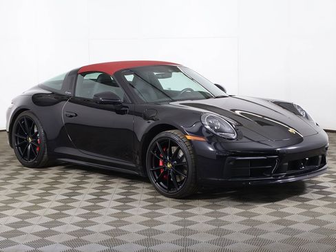 Used 2022 Porsche 911 Targa 4S image 2
