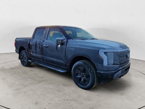 New 2025 Ford F150 Lightning Lariat w/ Max Trailer Tow Package image 7