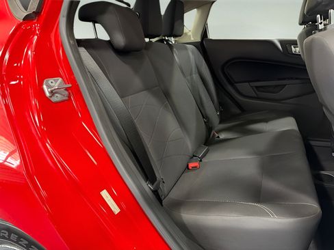 Used 2015 Ford Fiesta SE FWD image 28