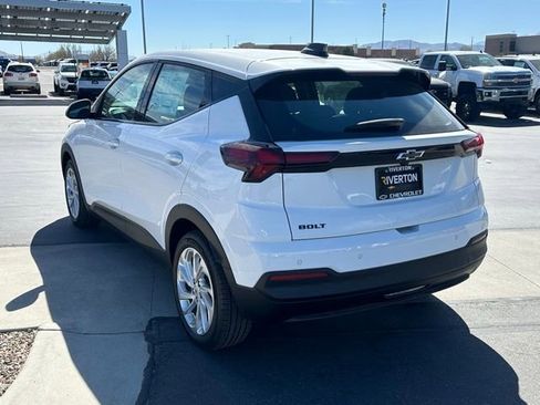 New 2027 Chevrolet Bolt LT w/ Comfort Package FWD image 22