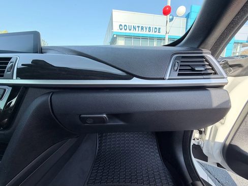 Used 2018 BMW 430i Convertible image 21