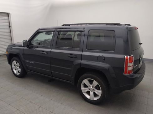 Used 2015 Jeep Patriot Latitude AWD/4WD image 3