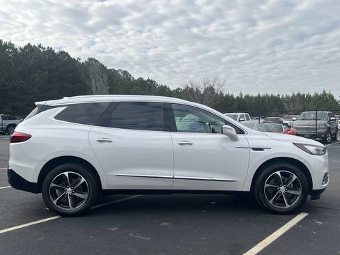 Used 2021 Buick Enclave Essence w/ Sport Touring Edition image 28