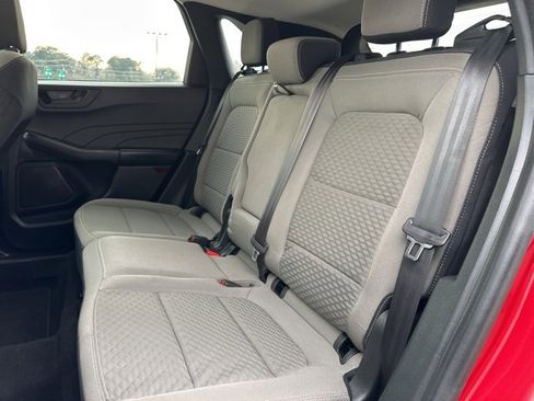 Used 2022 Ford Escape SE w/ SE Sport Appearance Package image 29