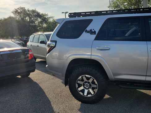 Used 2020 Toyota 4Runner TRD Off-Road Premium w/ Moonroof Package AWD/4WD image 11
