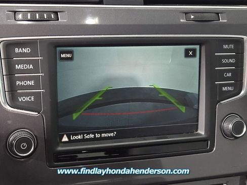 Used 2016 Volkswagen e-Golf SE w/ DC Fast Charging Package image 17