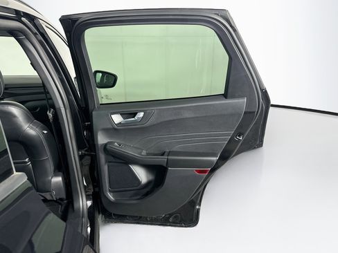 Used 2025 Ford Escape ST-Line FWD image 27
