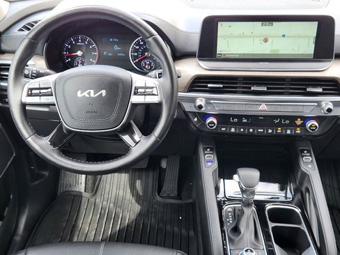 Used 2022 Kia Telluride EX w/ EX Premium Package image 28