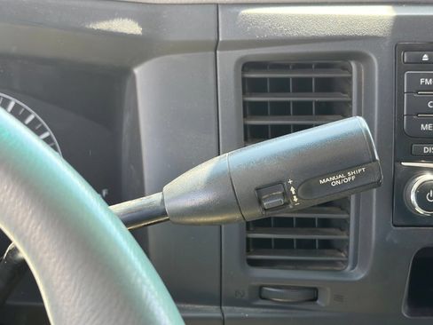 Used 2018 Nissan NV 3500 S RWD image 9