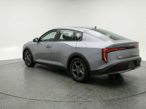 Used 2025 Kia K4 LXS image 6
