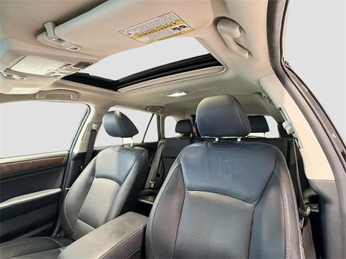 Used 2018 Subaru Outback 2.5i Limited w/ Popular Package #2 image 19
