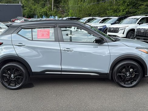 Certified 2024 Nissan Kicks SR FWD image 25