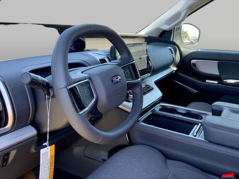 New 2025 Ford Expedition Max Active RWD image 8
