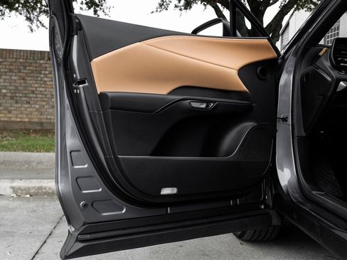 Used 2023 Lexus RX 350 Premium image 55