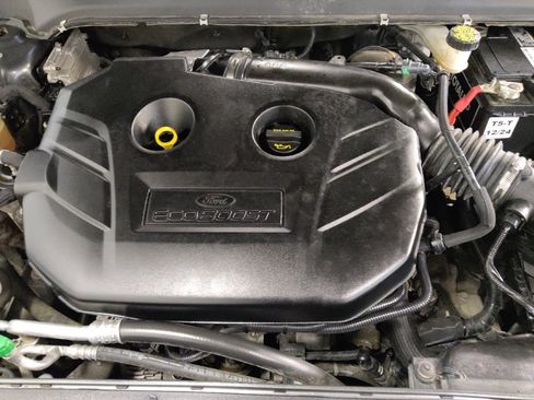 Used 2017 Ford Fusion SE w/ Fusion SE Technology Package image 30