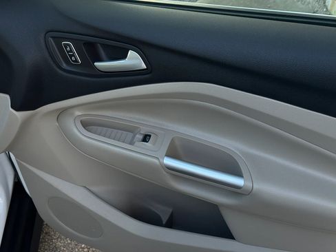 Used 2013 Ford C-MAX SEL image 24